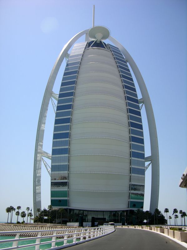 Dubai 07 Burj Al Arab 02 Outside From Entrance Bridge